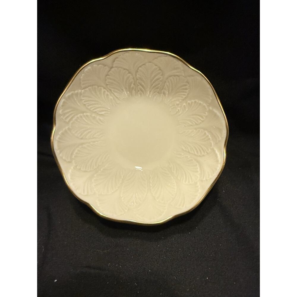 Vintage LENOX Sylvan Bowl Ivory w/ 24K Gold Rim Leaf Pattern Nut / Candy Dish